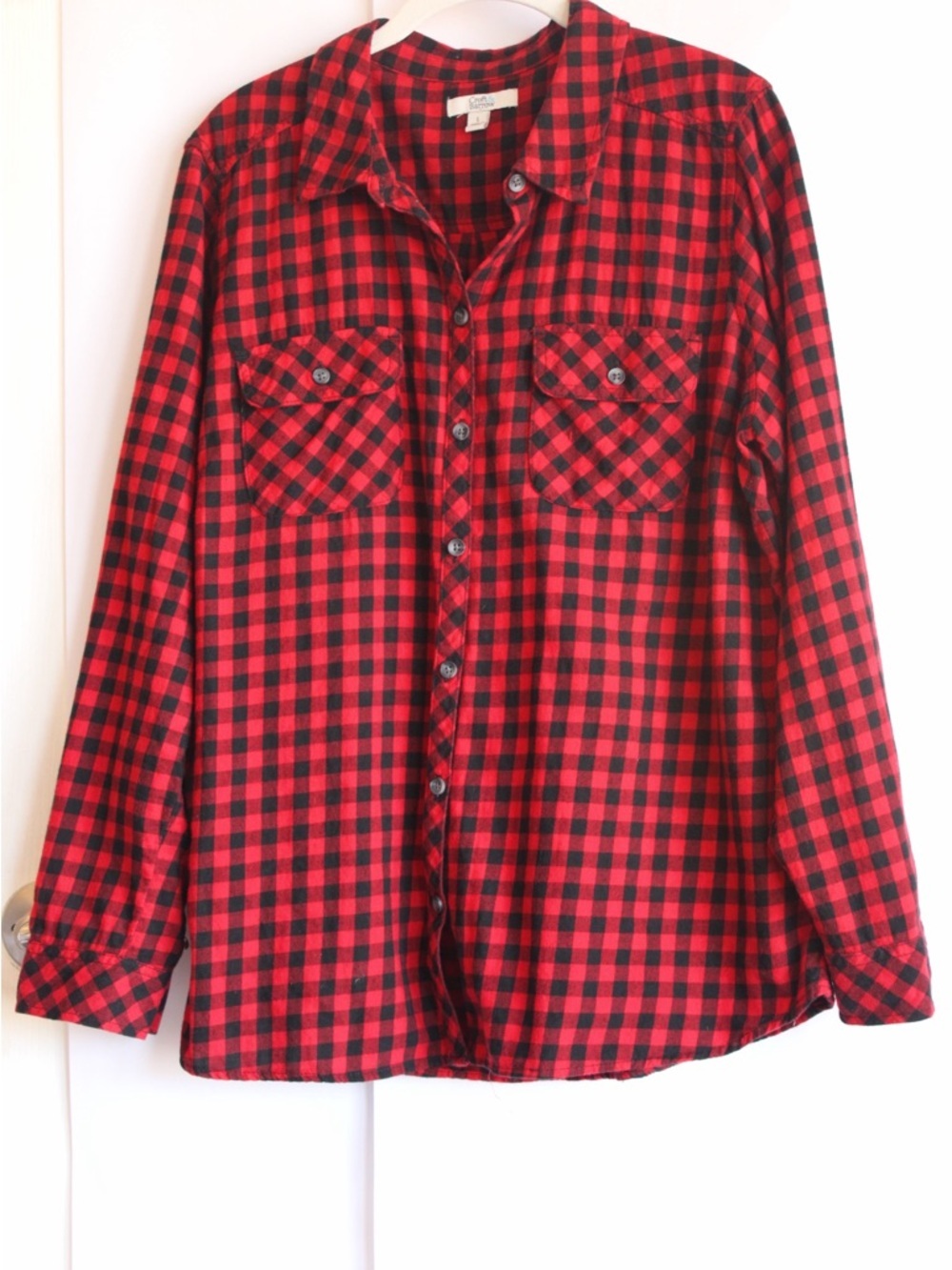 Women's Red & Black Plaid Button-Down Shirt Large